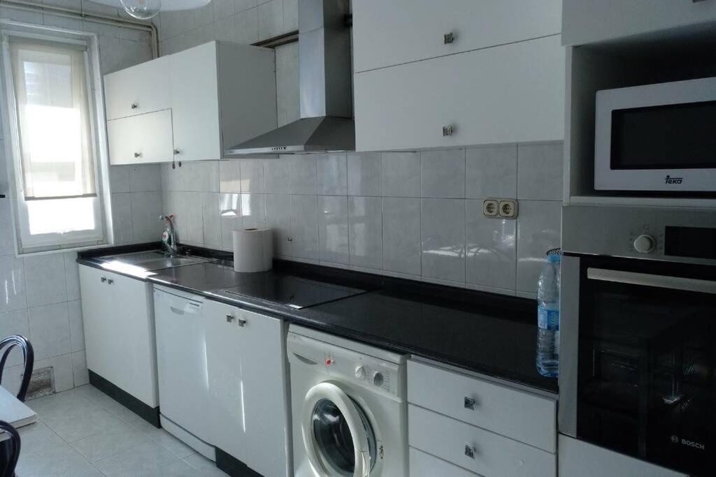Apartamento Con Garaje Santiago De Compostela Apartment Luaran gambar